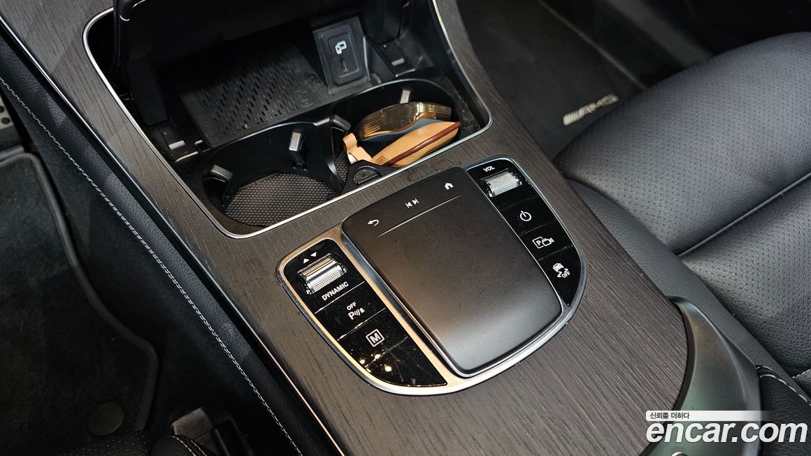 Mercedes-Benz GLC-Class 2021