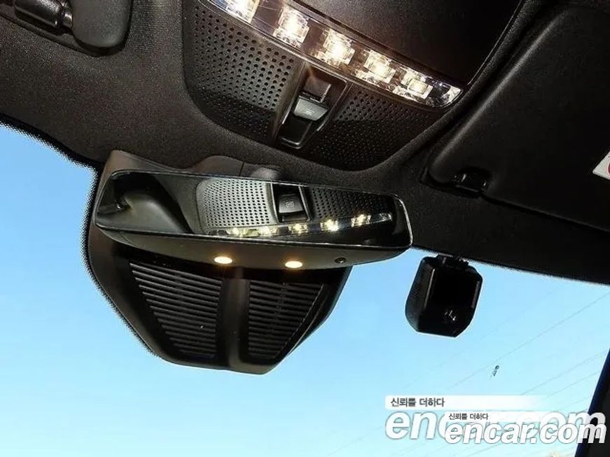 Mercedes-Benz GLC-Class 2021