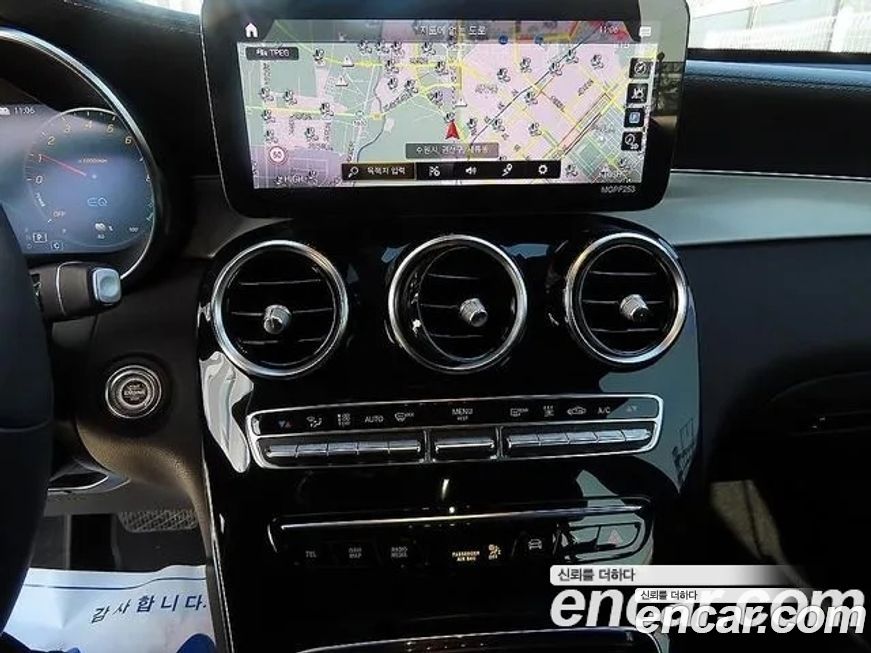 Mercedes-Benz GLC-Class 2021