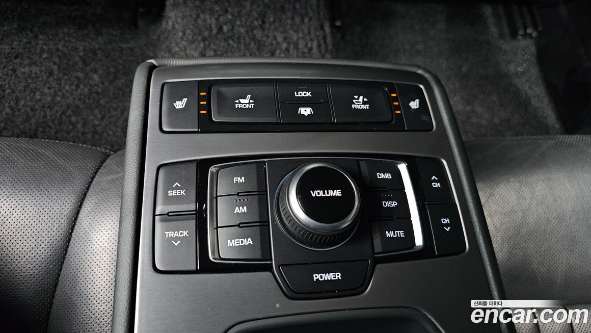 Hyundai Genesis 2015