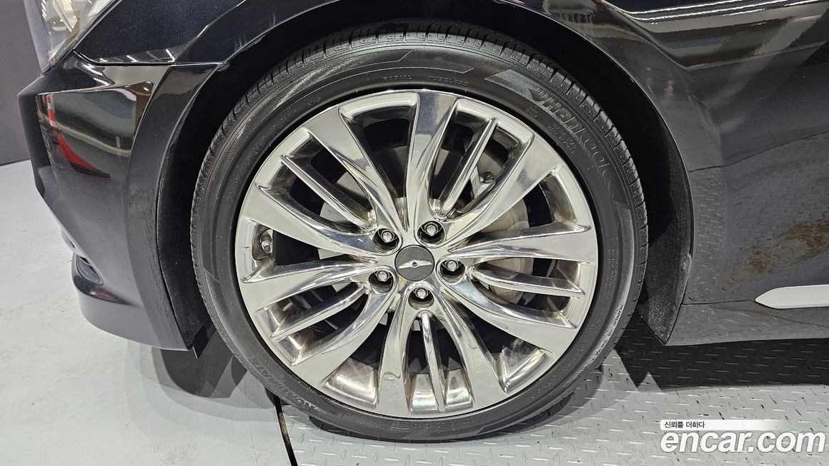 Hyundai Genesis 2015