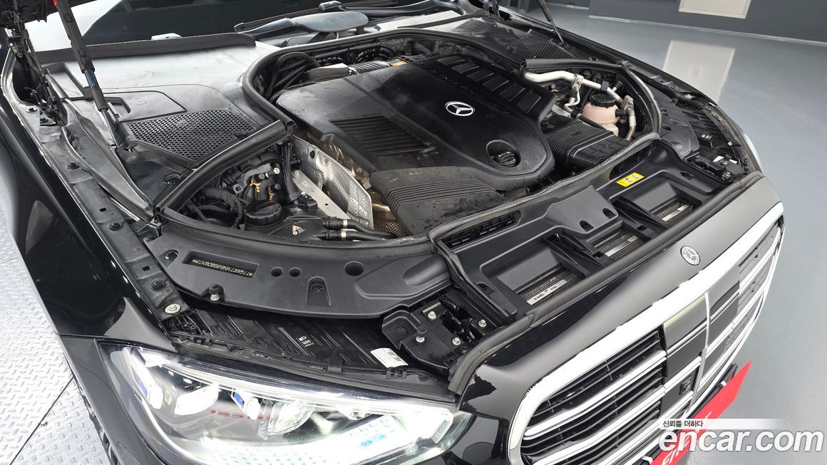 Mercedes-Benz S-Class 2022