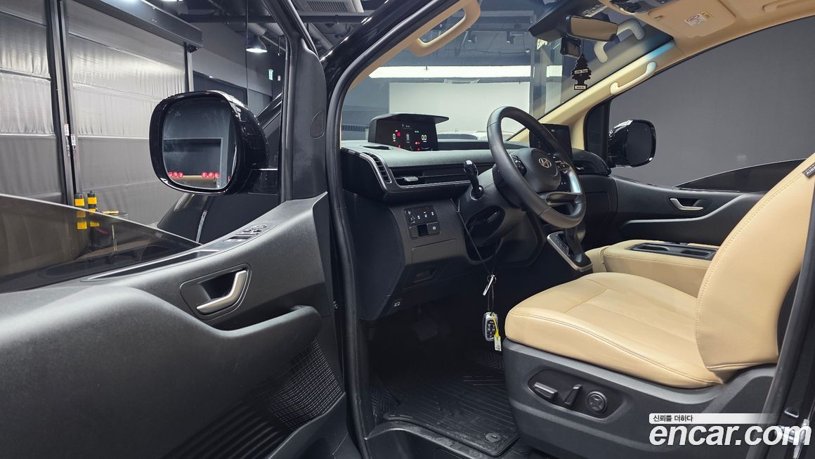 Hyundai Staria 2022