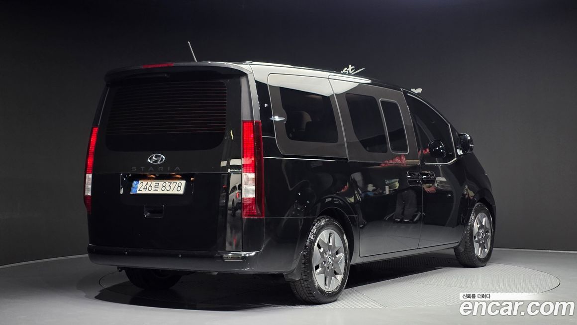 Hyundai Staria 2022