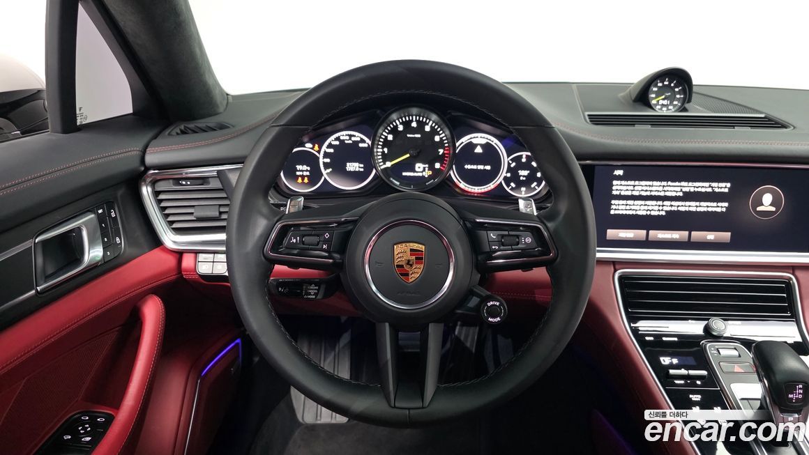 Porsche Panamera 2023