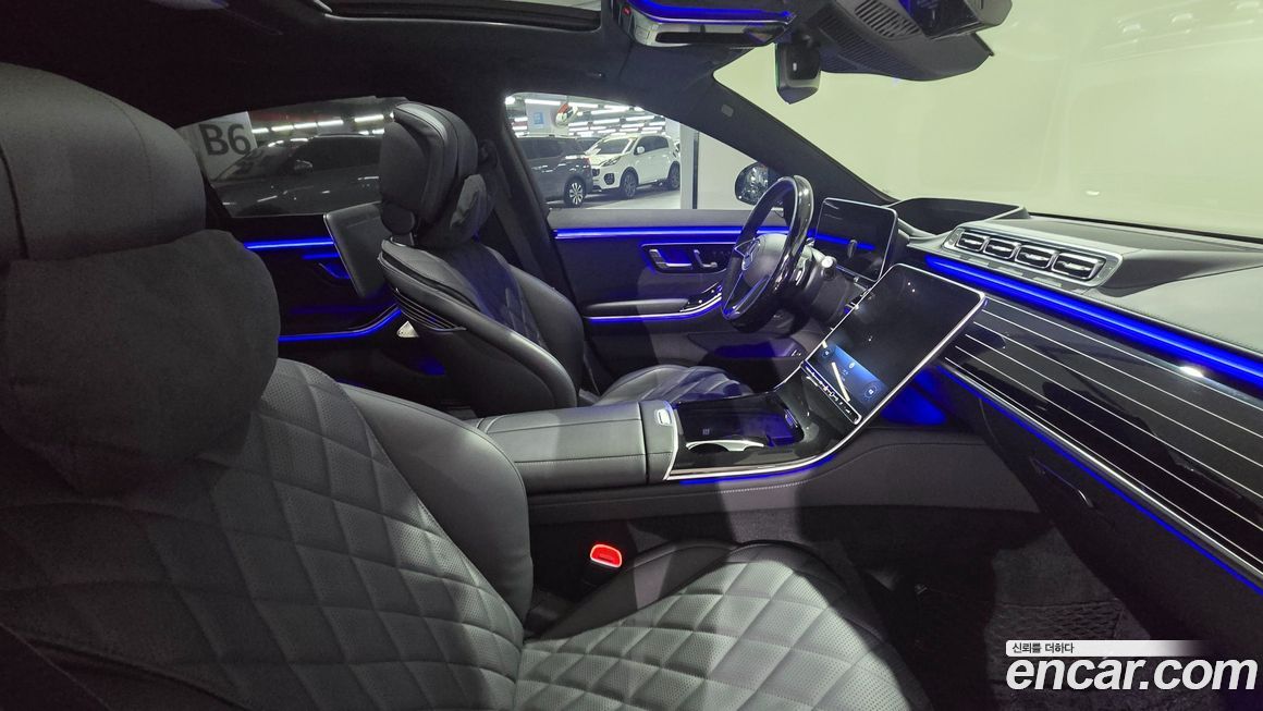 Mercedes-Benz S-Class 2025