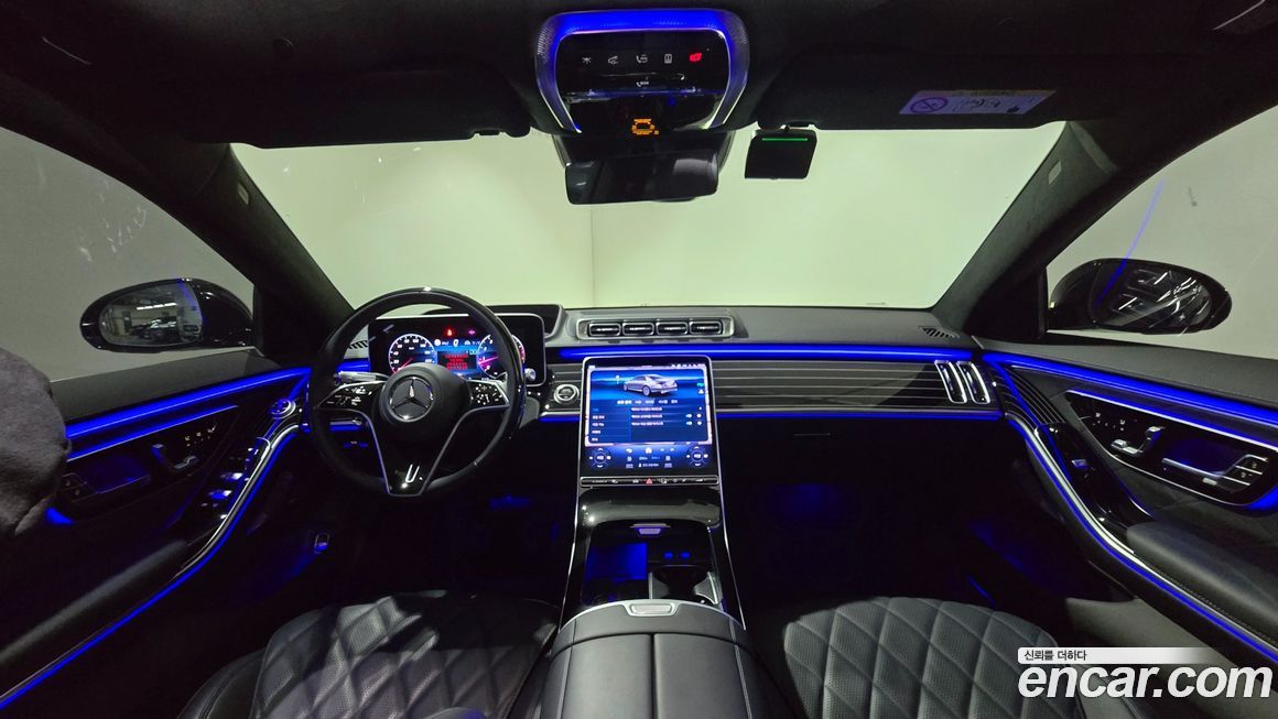 Mercedes-Benz S-Class 2025