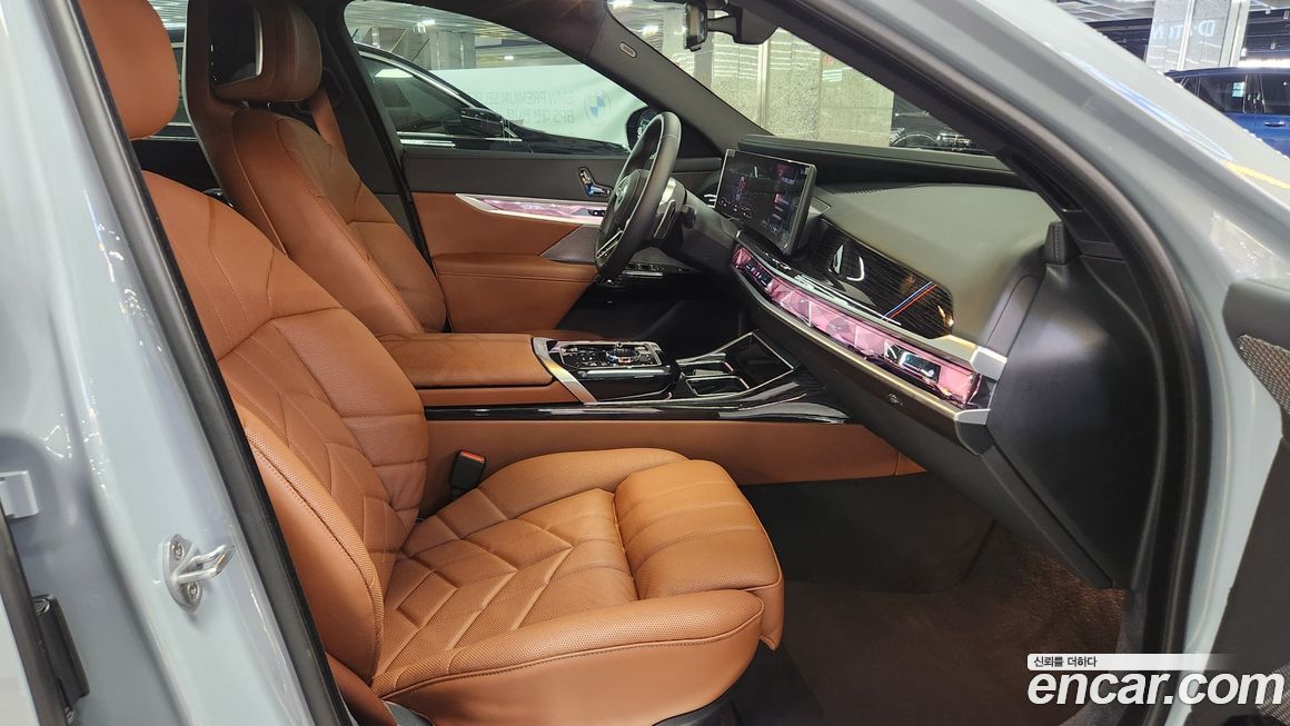 BMW 7-Series 2025