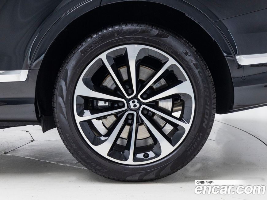 Bentley Bentayga 2025