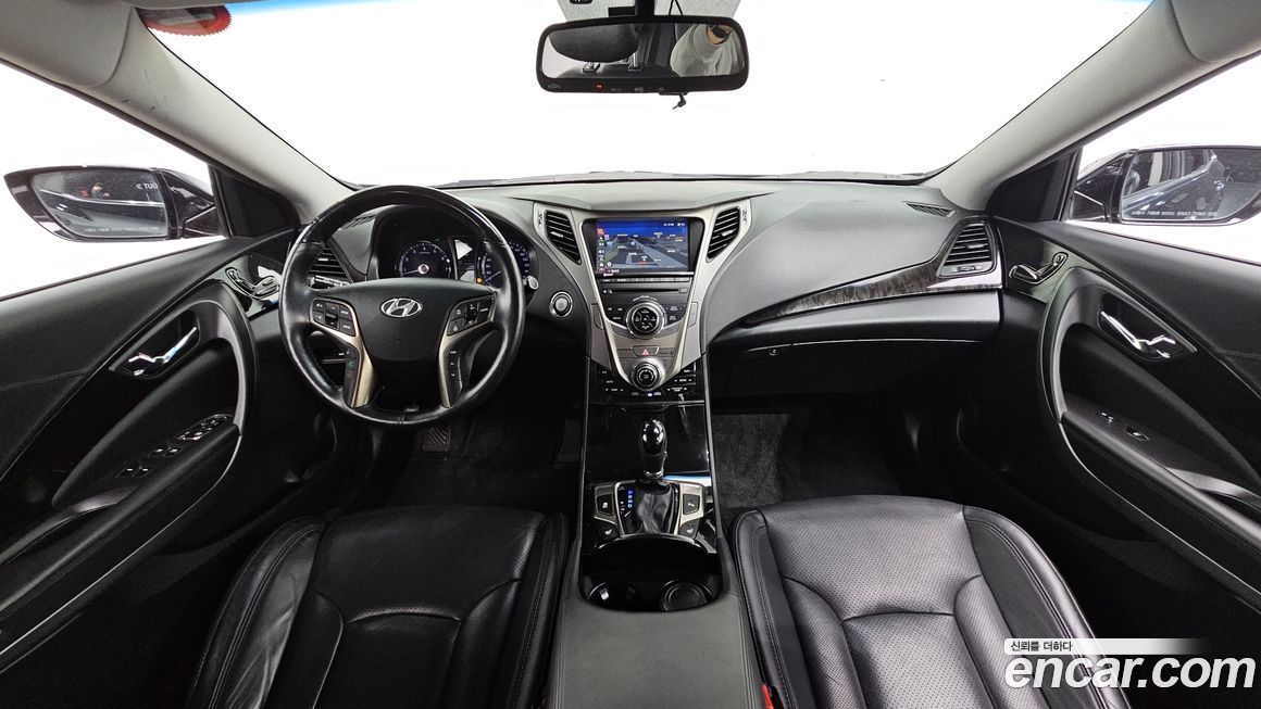 Hyundai Grandeur 2012