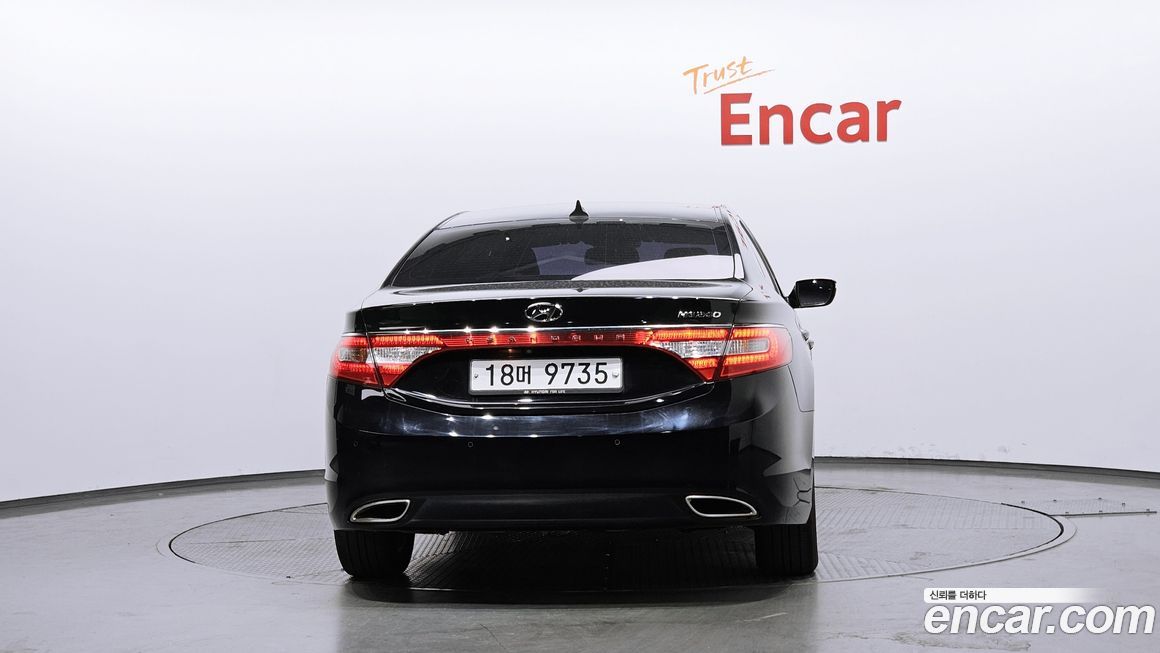 Hyundai Grandeur 2012