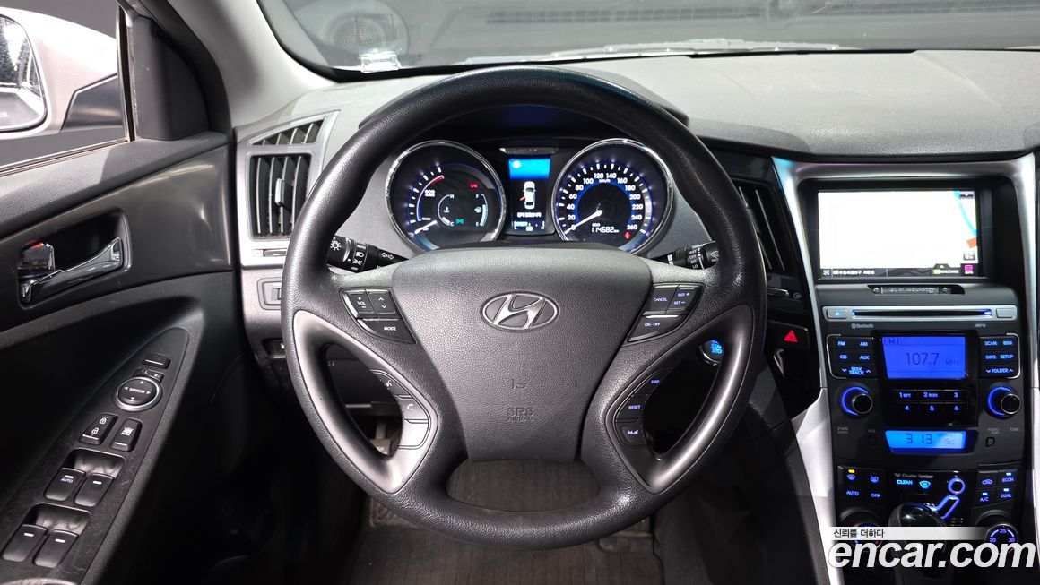 Hyundai Sonata 2012