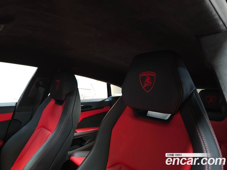 Lamborghini Urus 2021