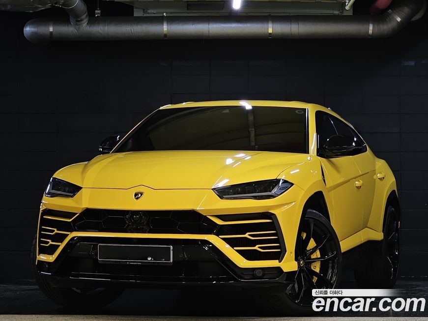 Lamborghini Urus 2021