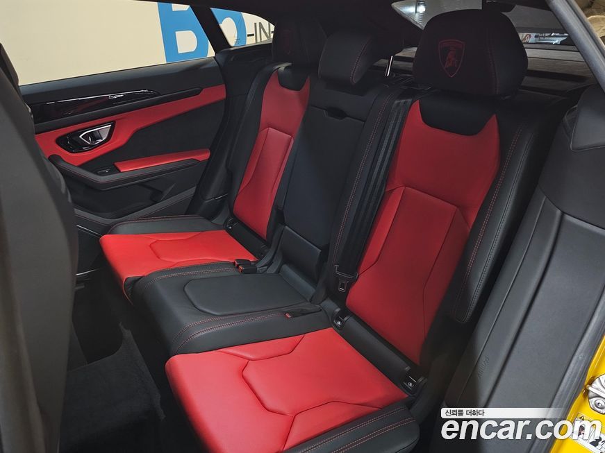 Lamborghini Urus 2021