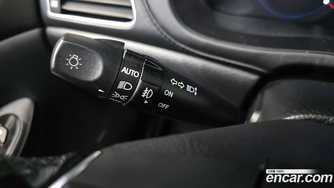 Hyundai Genesis 2012