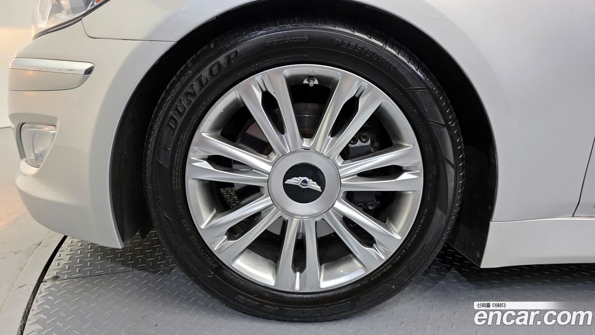 Hyundai Genesis 2012