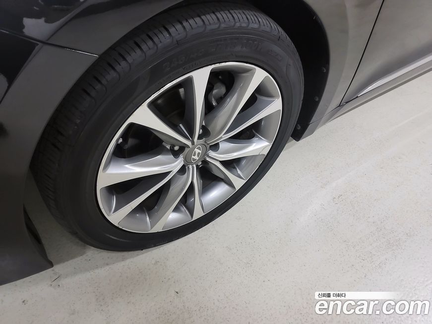 Hyundai Grandeur 2015