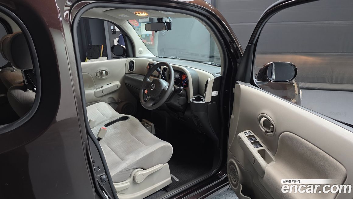 Nissan Cube 2011