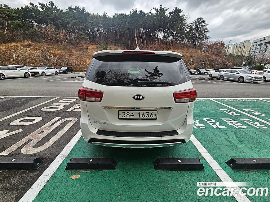 Kia Canival 2015