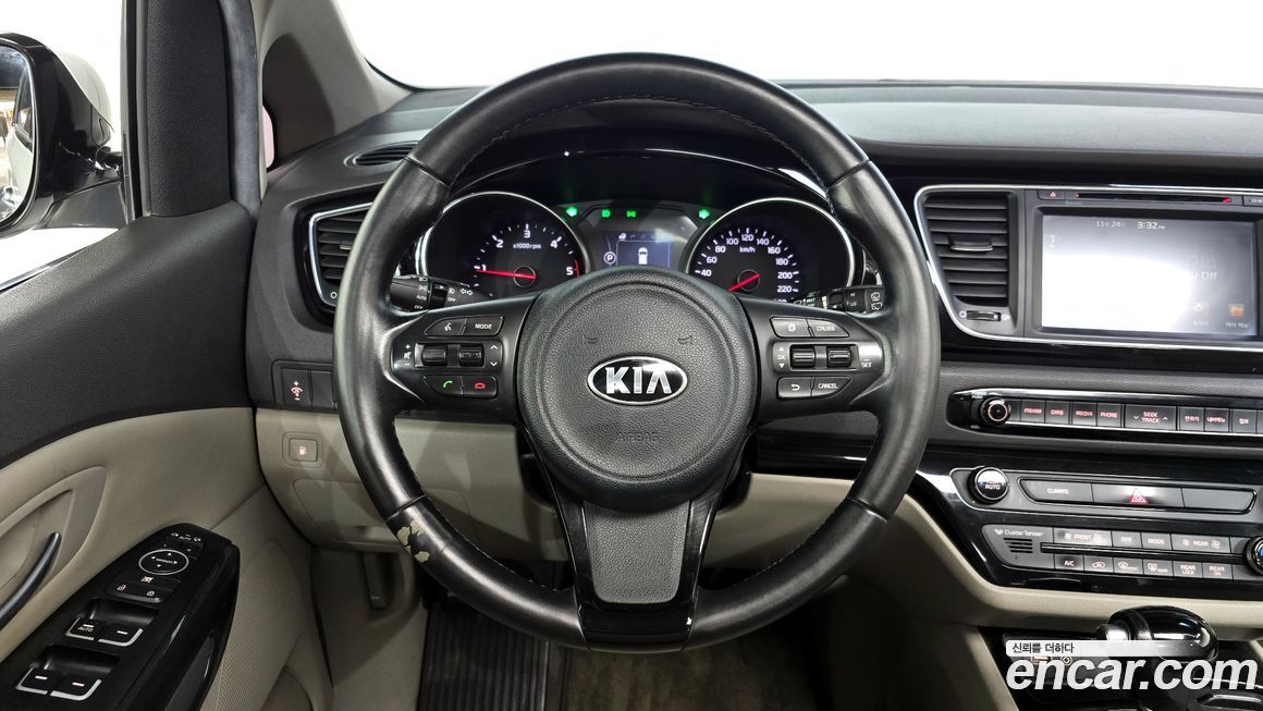 Kia Canival 2015