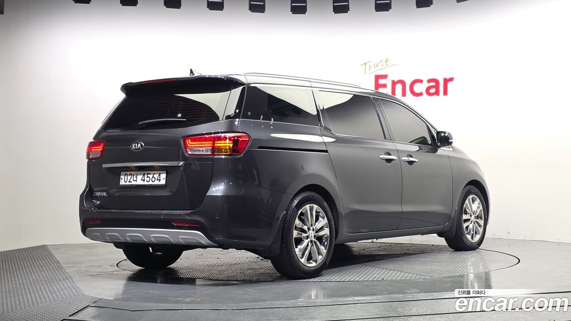 Kia Canival 2018
