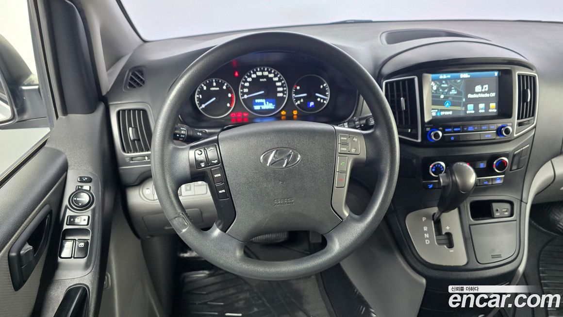 Hyundai Starex 2018