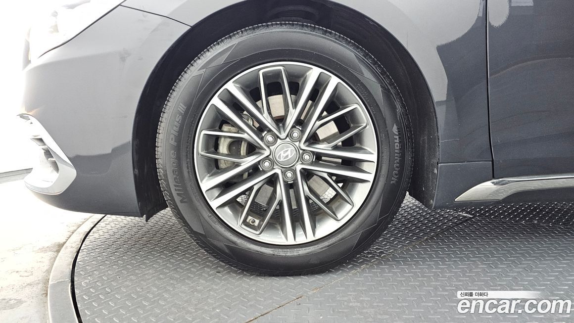 Hyundai Grandeur 2017