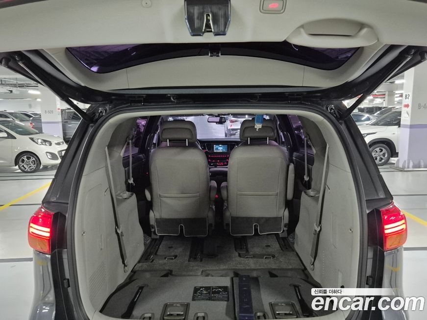 Kia Canival 2017