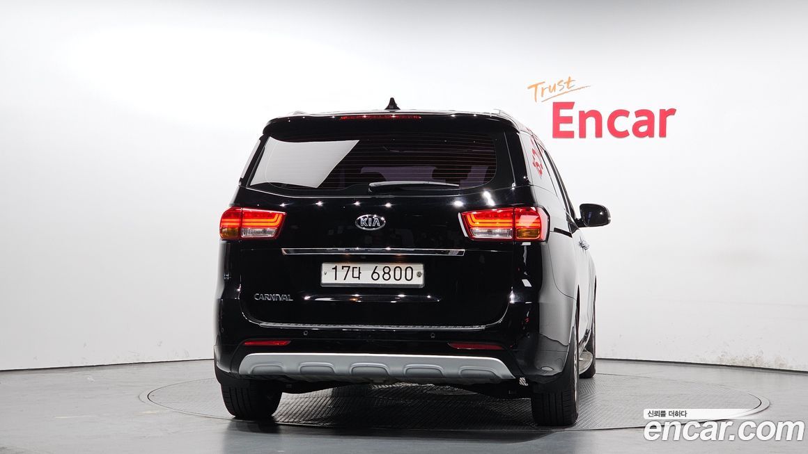 Kia Canival 2017