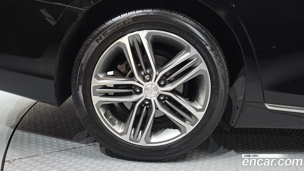 Hyundai Grandeur 2017