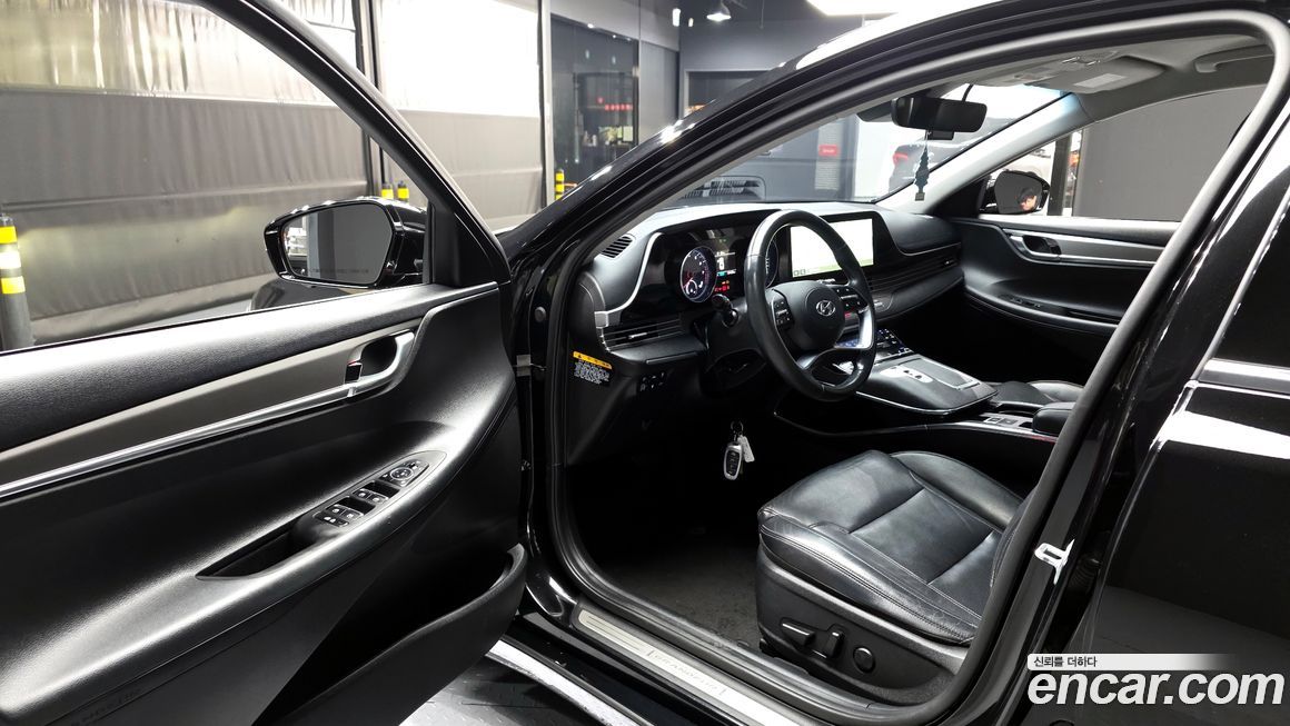 Hyundai Grandeur 2020