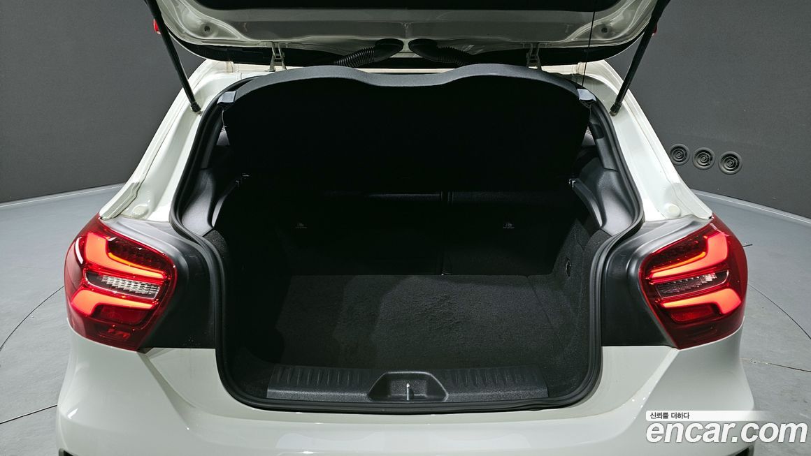 Mercedes-Benz A-Class 2018