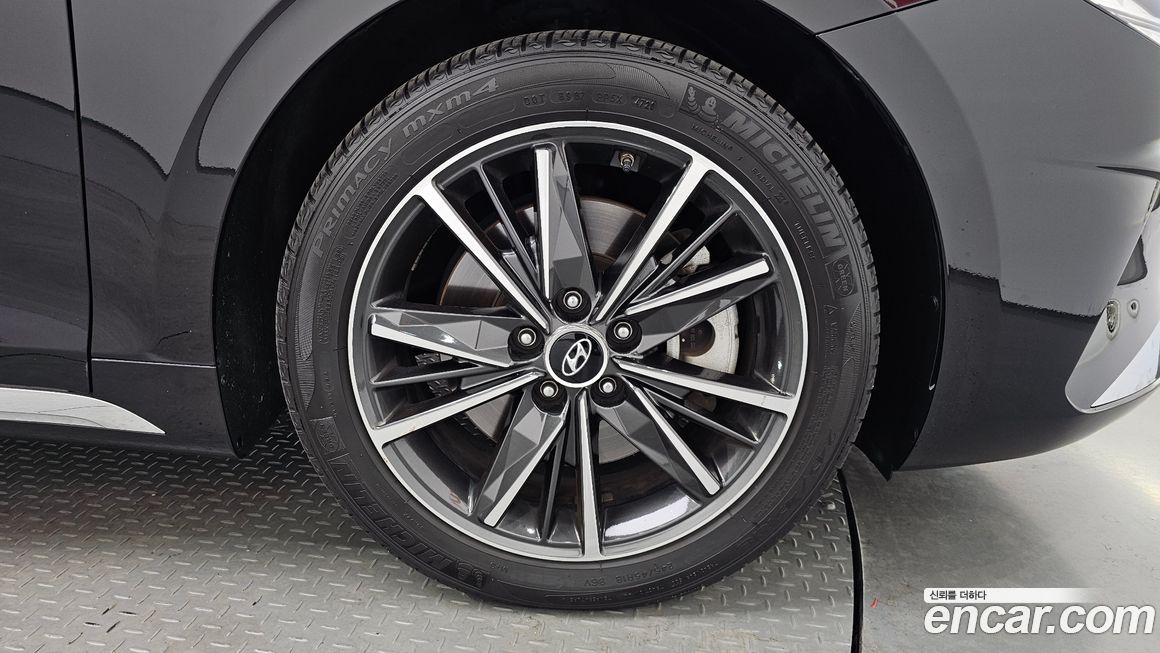 Hyundai Grandeur 2021