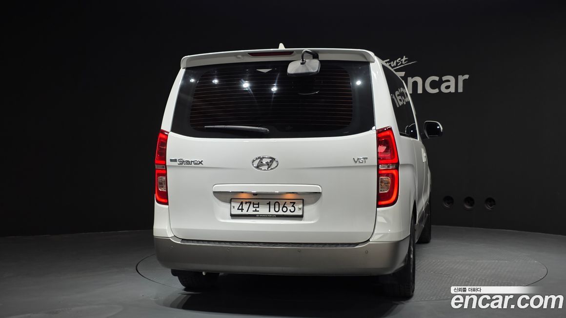Hyundai Starex 2019