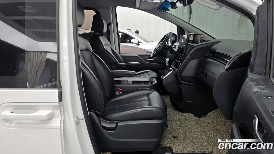 Hyundai Staria 2022