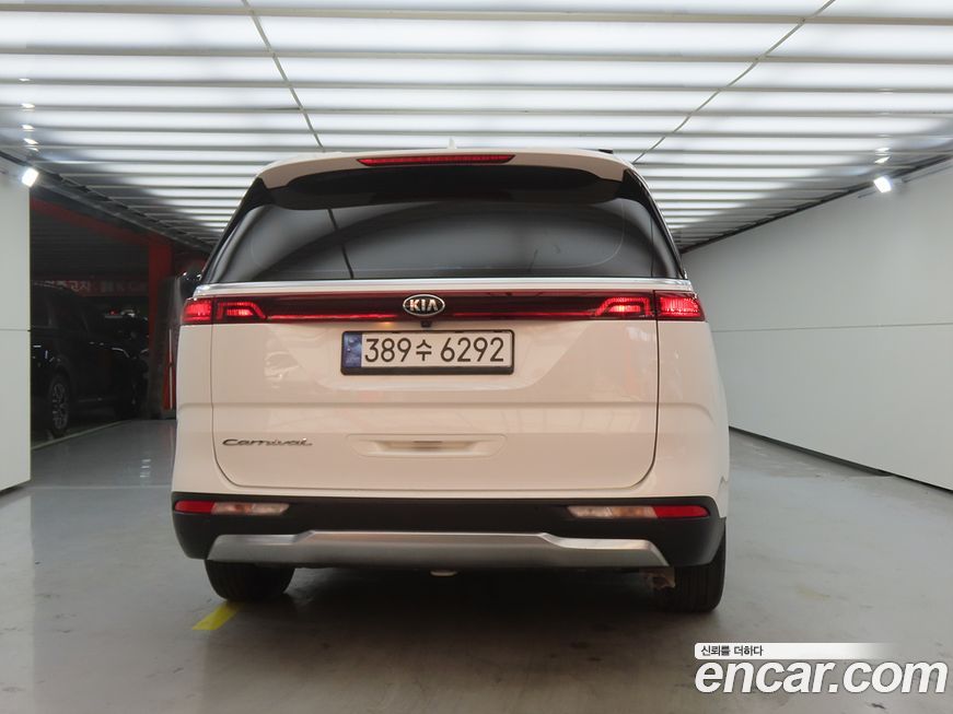 Kia Canival 2021
