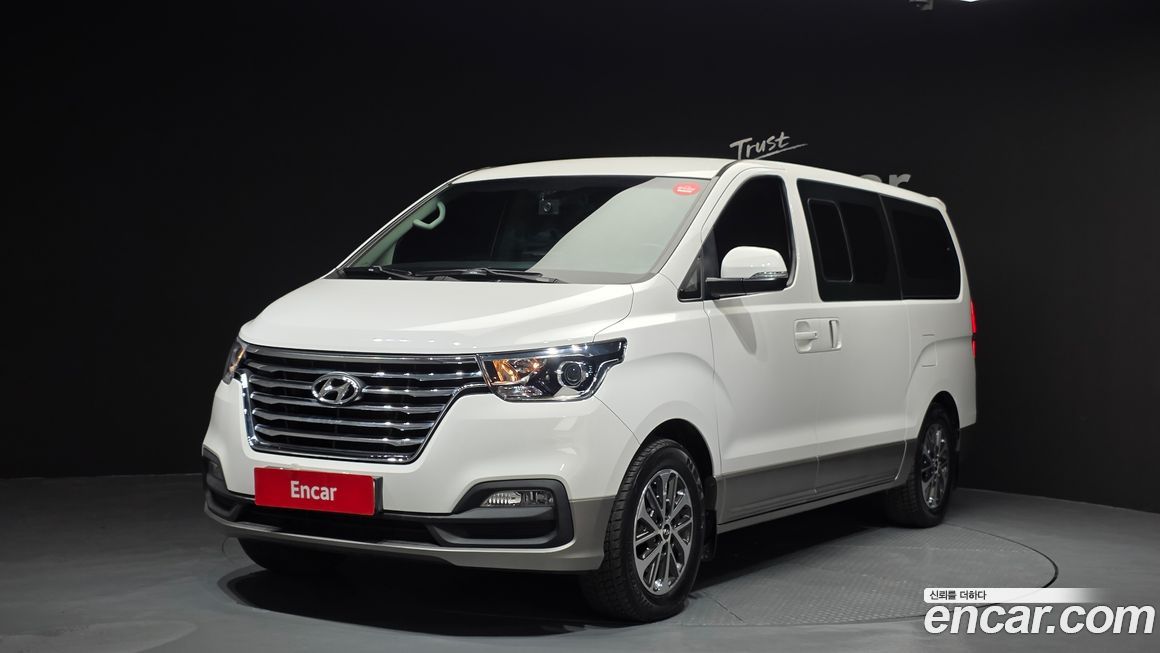 Hyundai Starex 2019