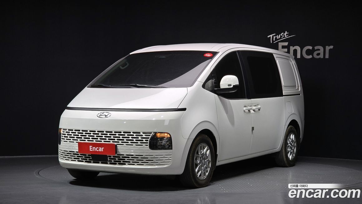 Hyundai Staria 2022