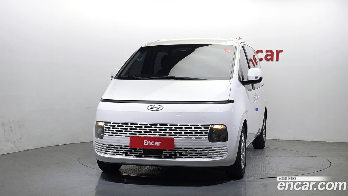 Hyundai Staria 2022