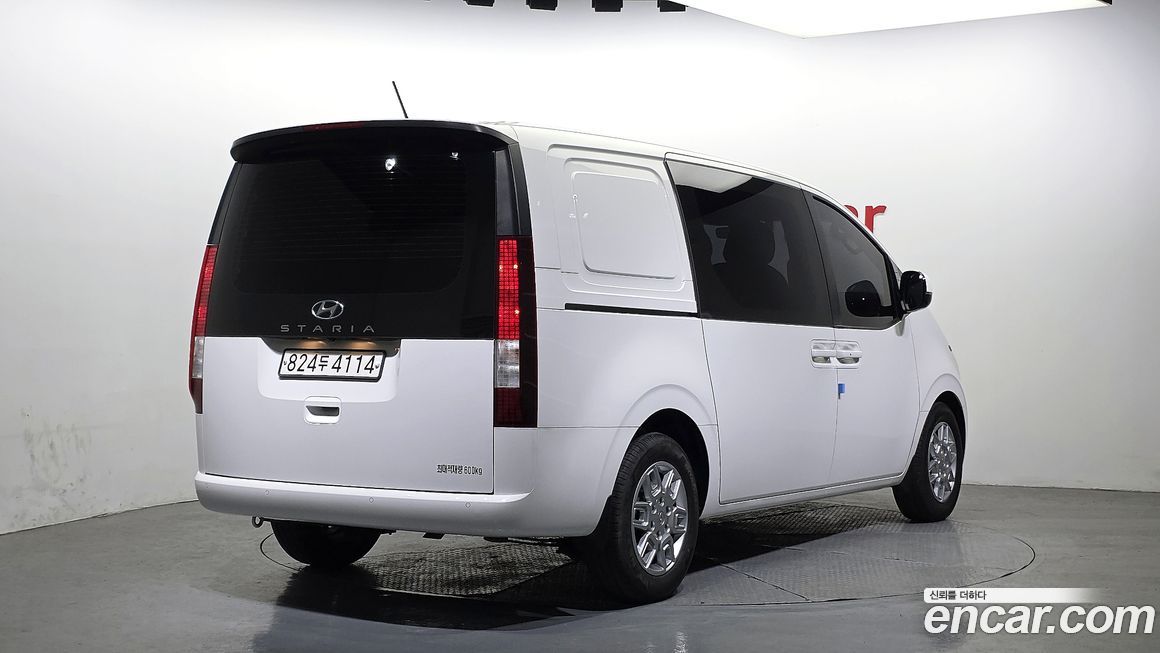 Hyundai Staria 2022