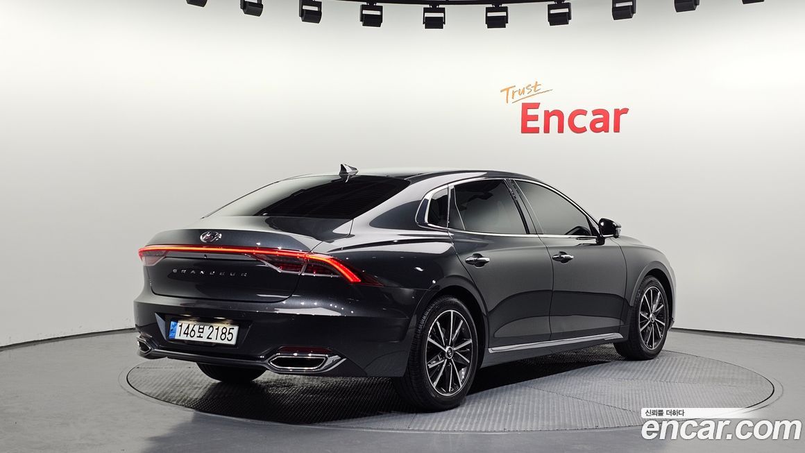 Hyundai Grandeur 2020