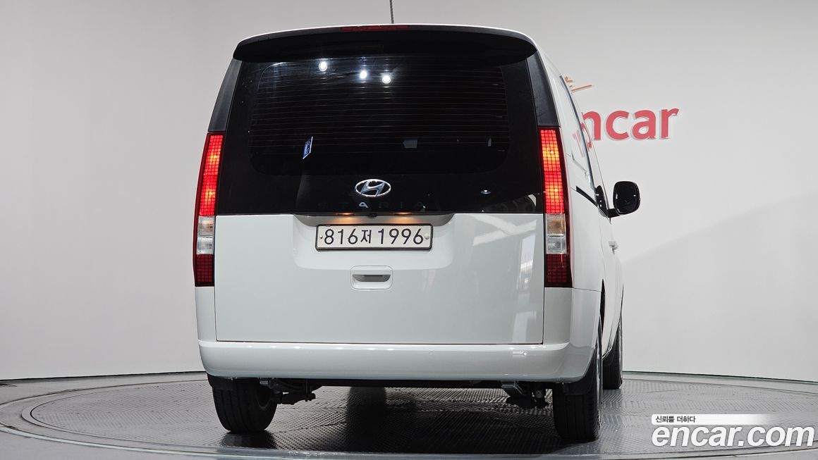 Hyundai Staria 2022
