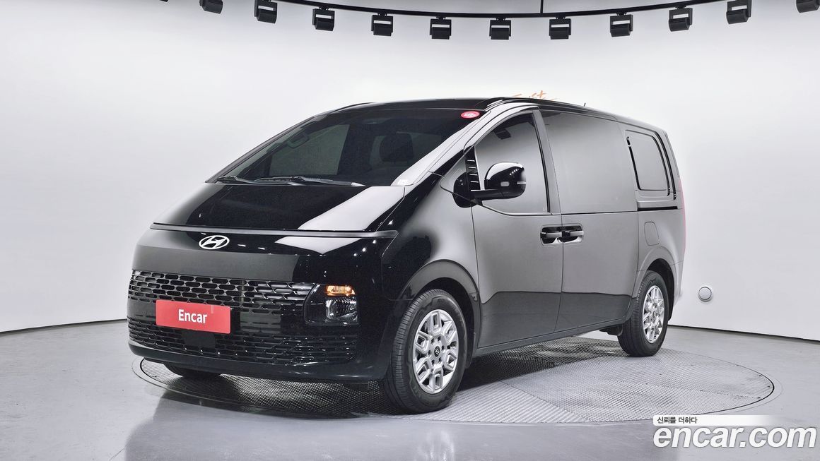Hyundai Staria 2025