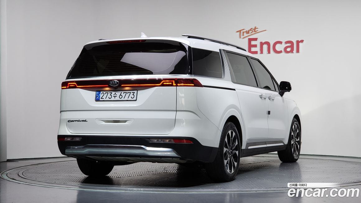 Kia Canival 2021