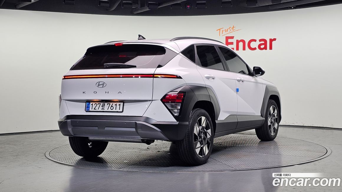 Hyundai Kona 2025