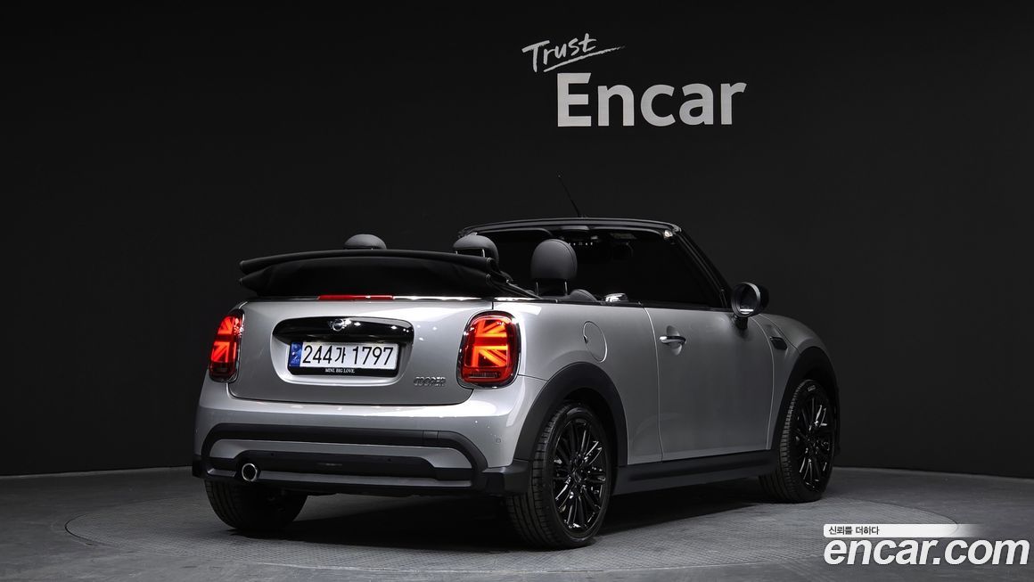 Mini Cooper Convertible 2024