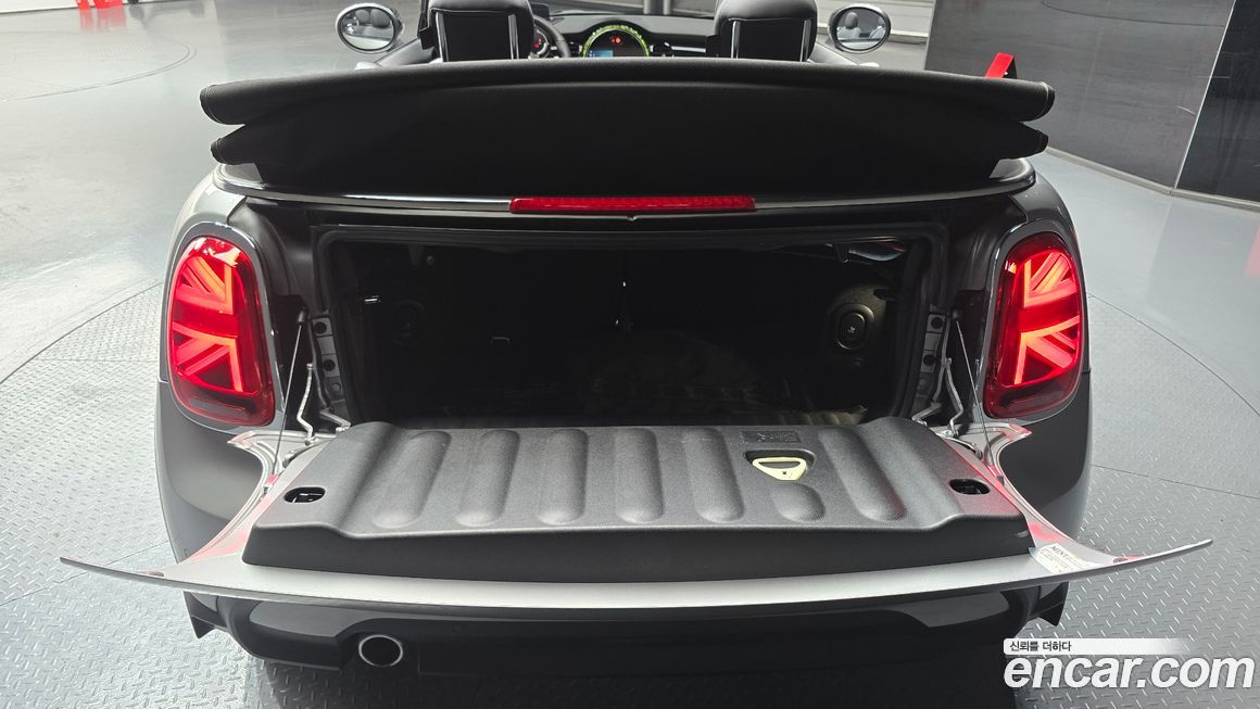 Mini Cooper Convertible 2024