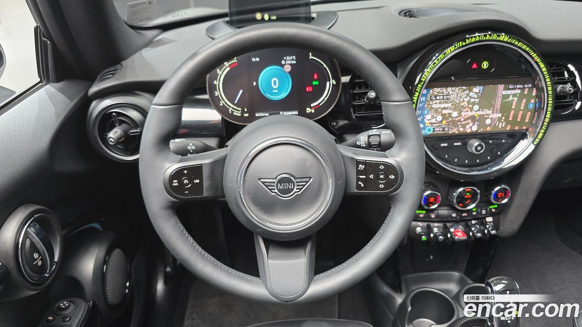 Mini Cooper Convertible 2024