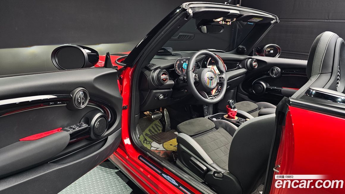 Mini Cooper Convertible 2024
